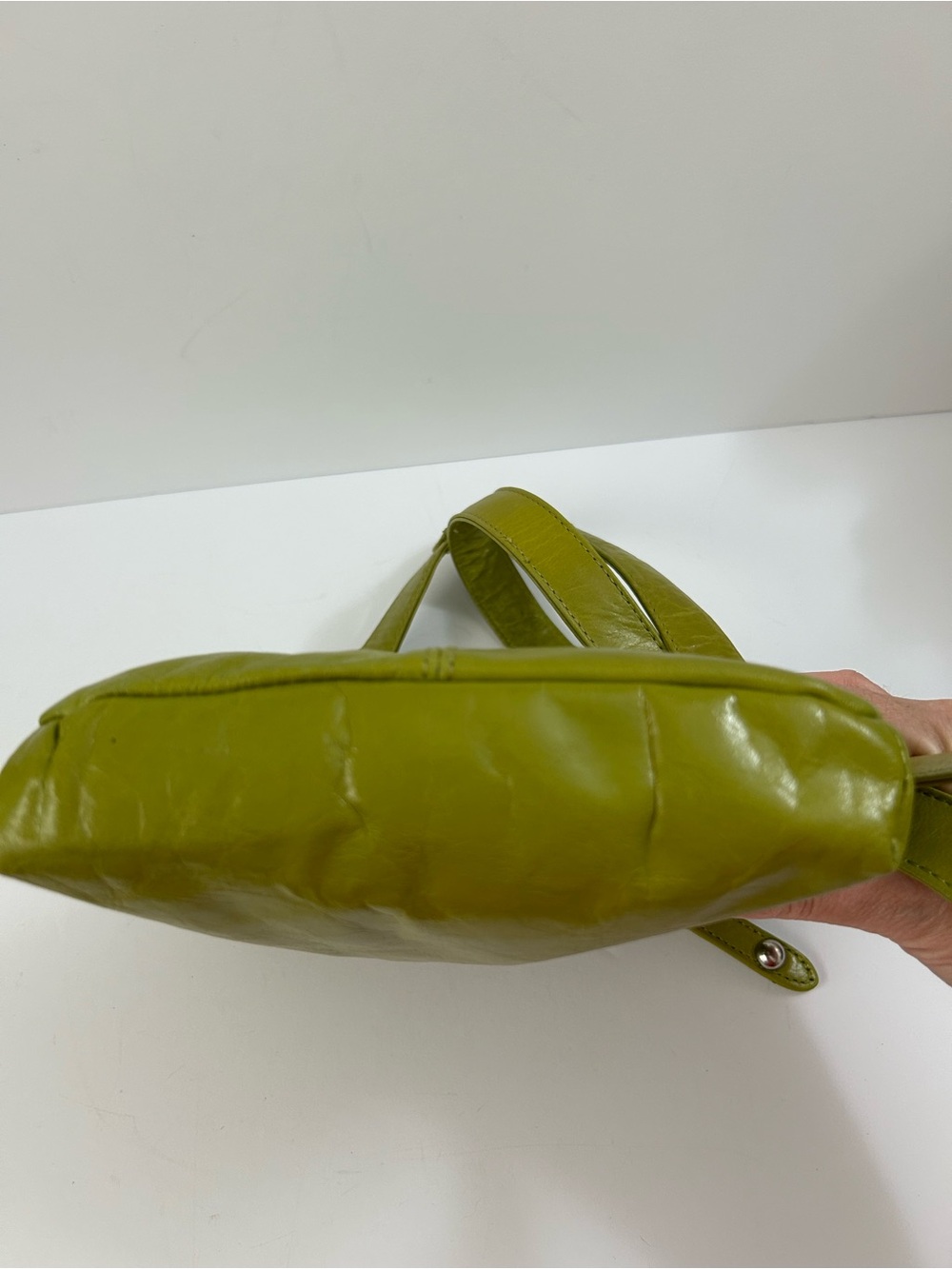 Hobo The Original - Green Leather Crossbody Bag - Picture 5 of 16